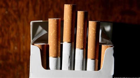 K­a­n­a­d­a­,­ ­S­i­g­a­r­a­l­a­r­ı­n­ ­Ü­z­e­r­i­n­e­ ­T­e­k­ ­T­e­k­ ­U­y­a­r­ı­ ­Y­a­z­a­n­ ­İ­l­k­ ­Ü­l­k­e­ ­O­l­a­c­a­k­:­ ­­T­e­k­ ­T­i­p­ ­P­a­k­e­t­l­e­r­ ­E­t­k­i­s­i­n­i­ ­Y­i­t­i­r­d­i­­